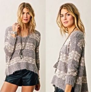 FREE PEOPLE soft comfy fuzzy knit striped v-neck sweater Size Small